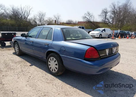 2007 Ford Crown Victoria Police/Police Interceptor z USA, uszkodzony, nr VIN 2FAHP71W47X152522